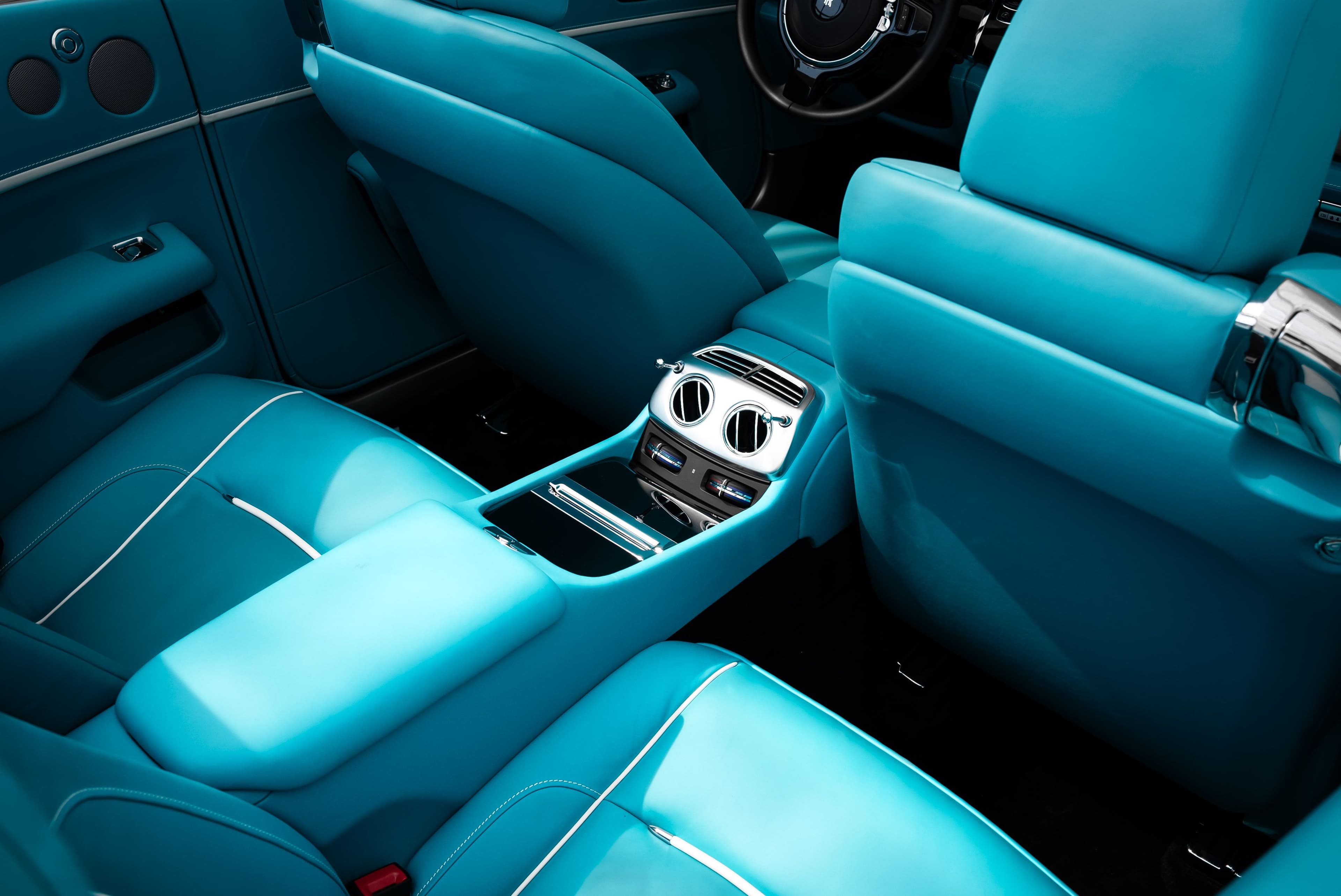 Car photo 7