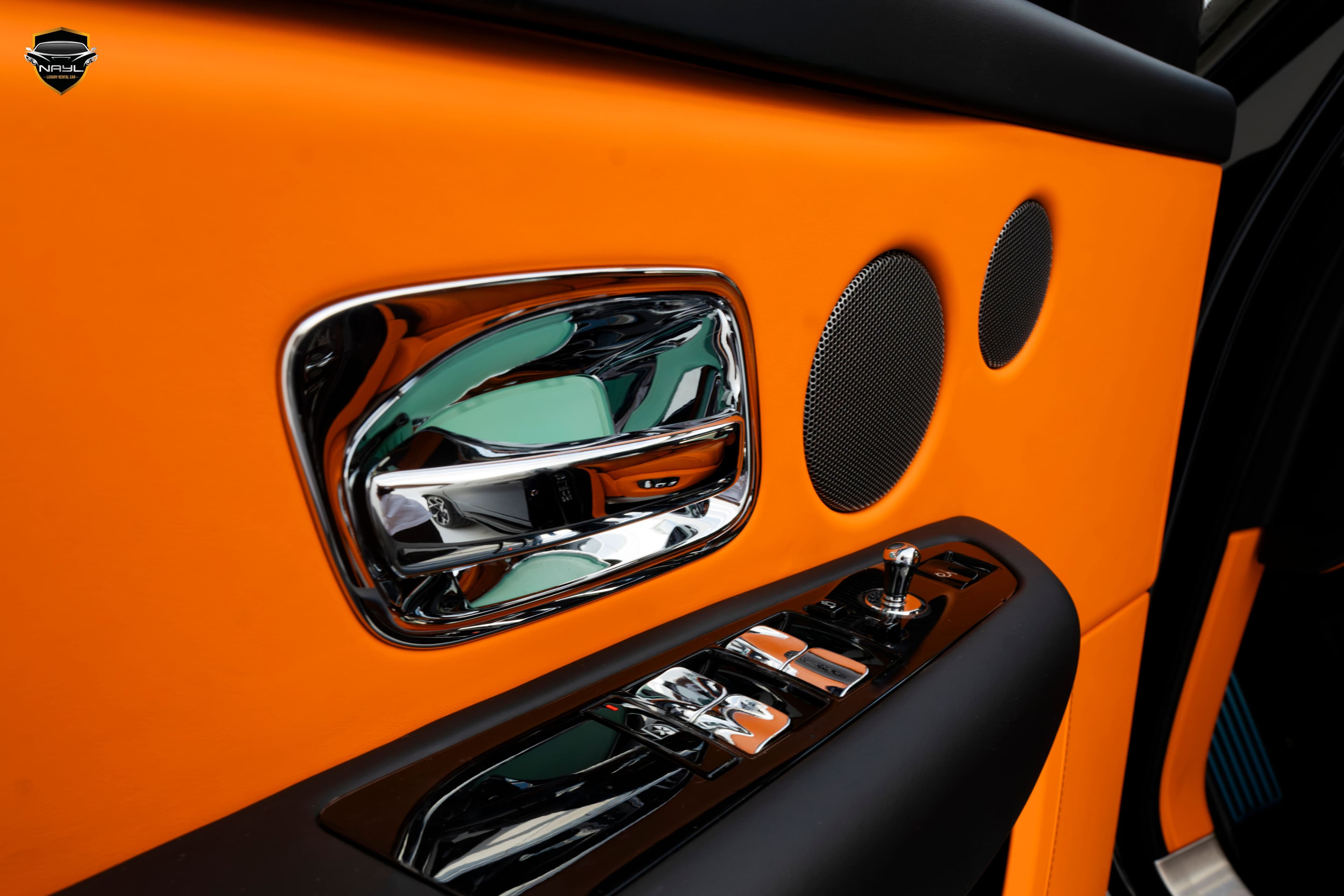 Car photo 22