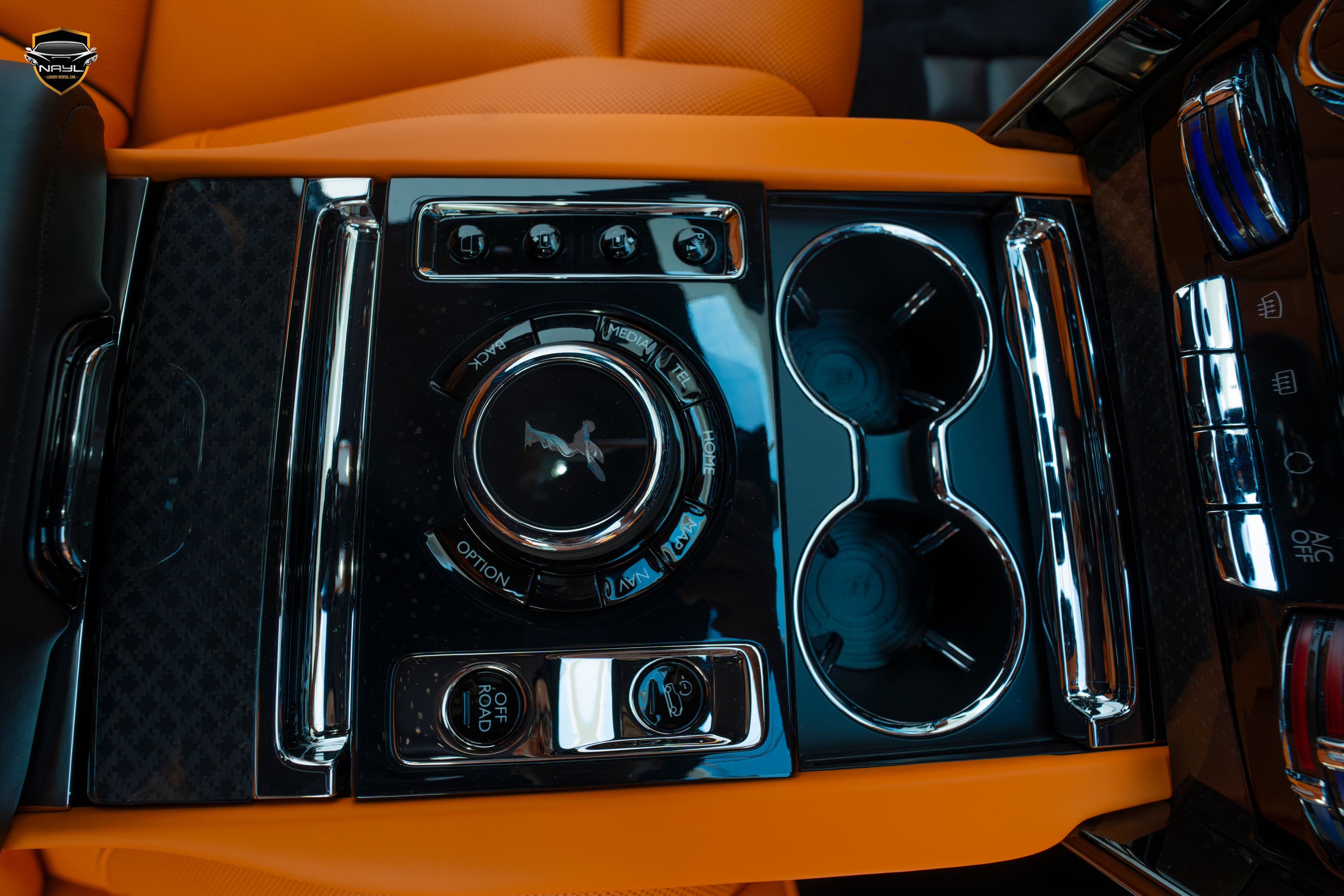 Car photo 11