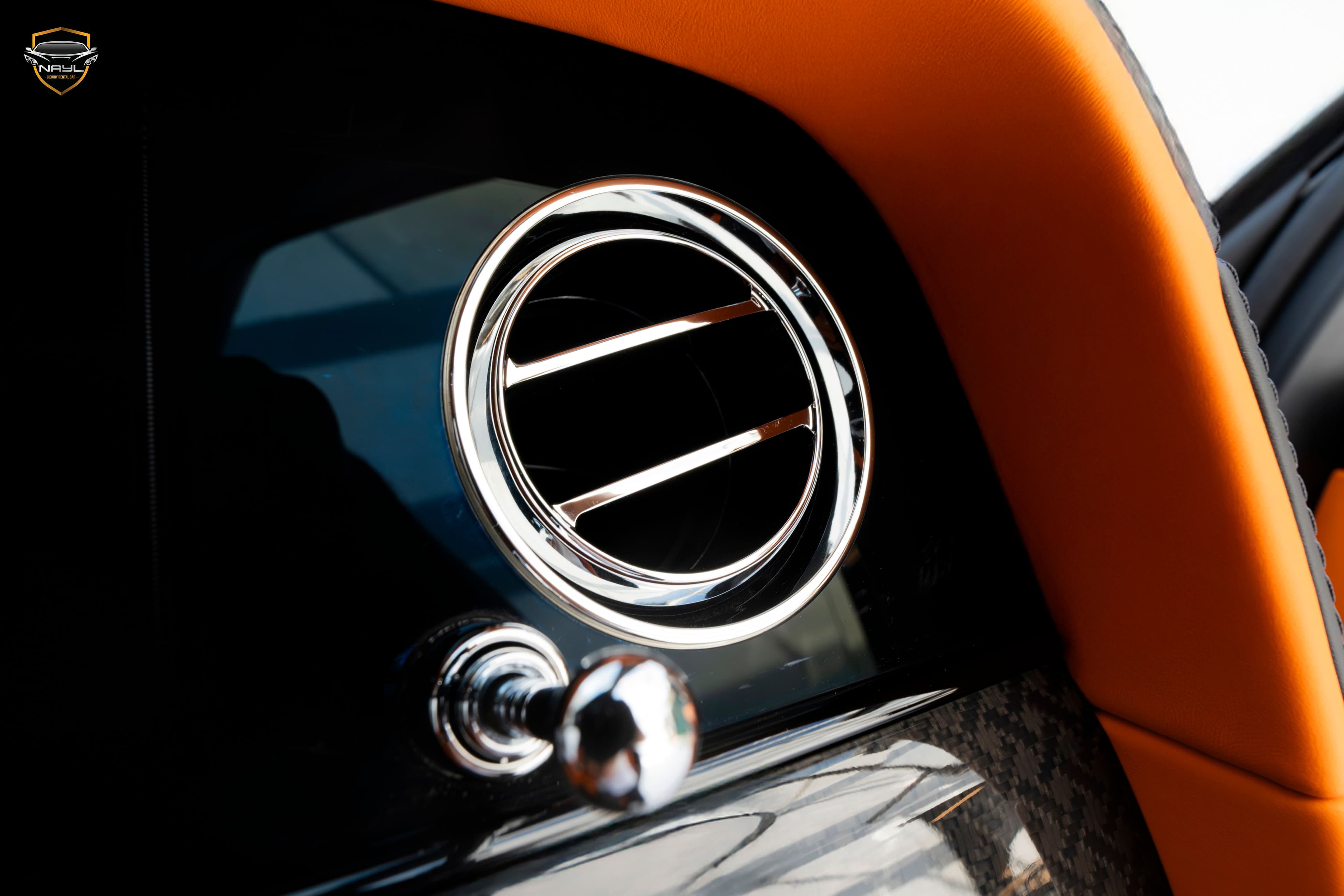 Car photo 9