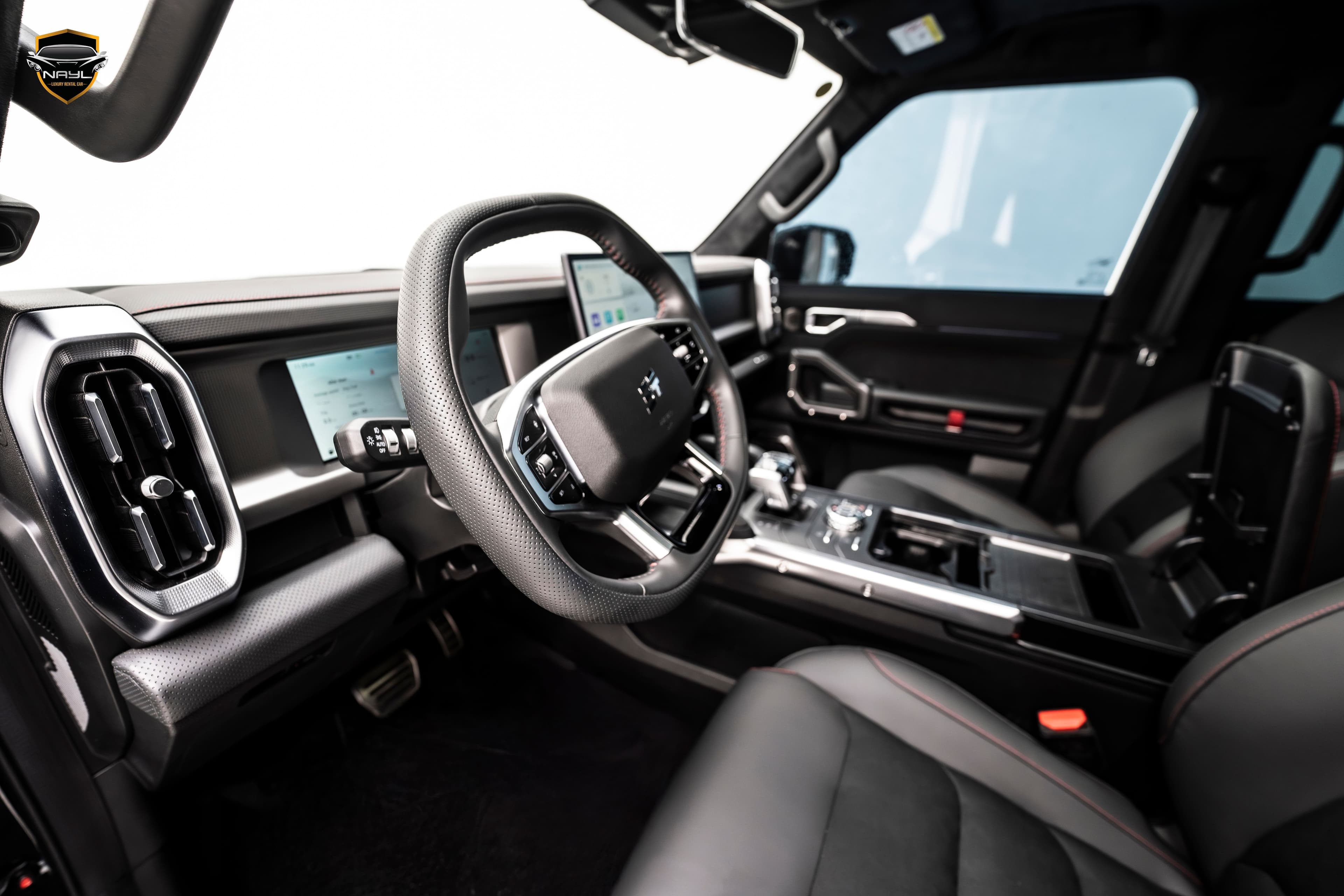Car photo 8