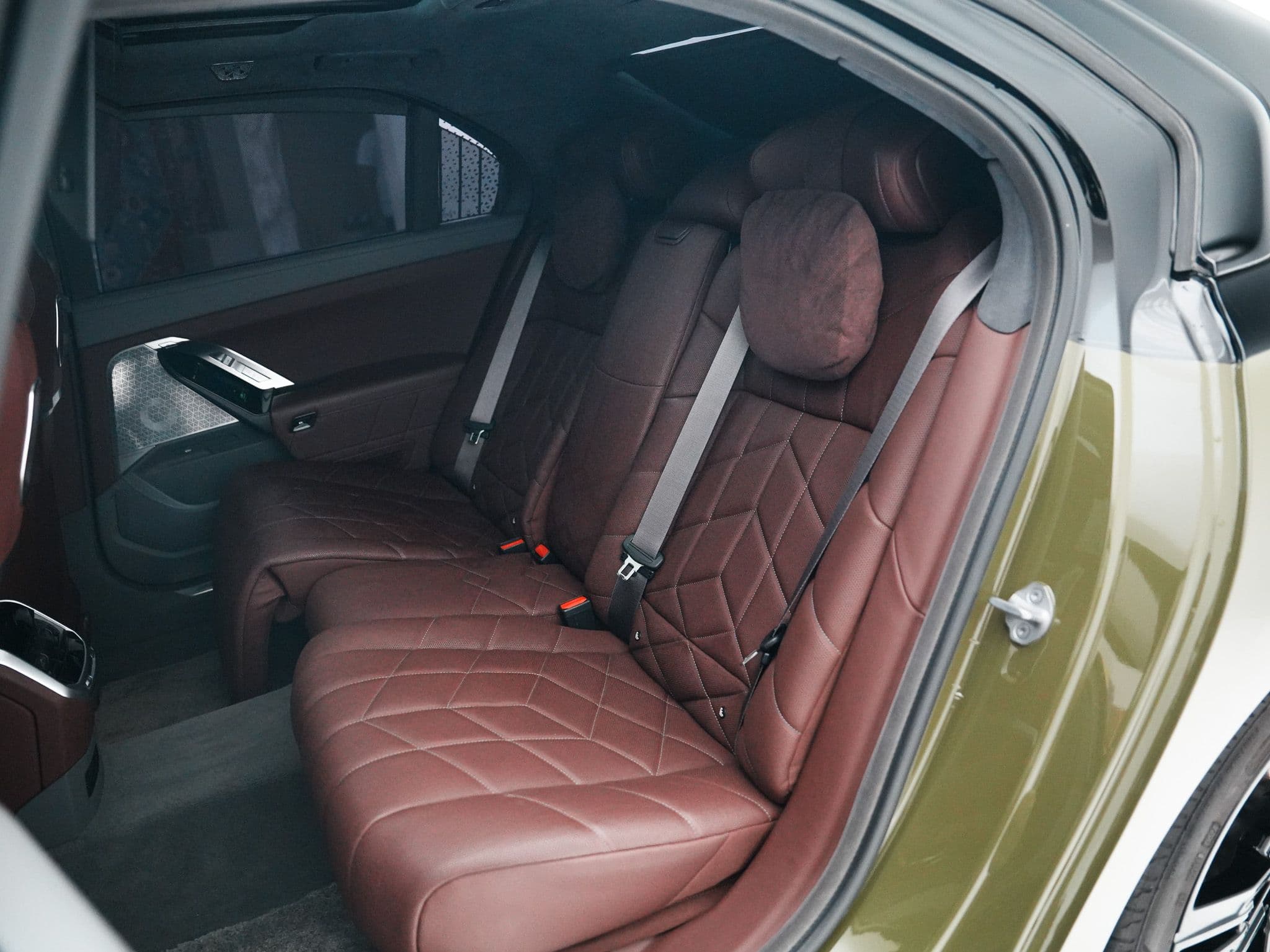 Car photo 35