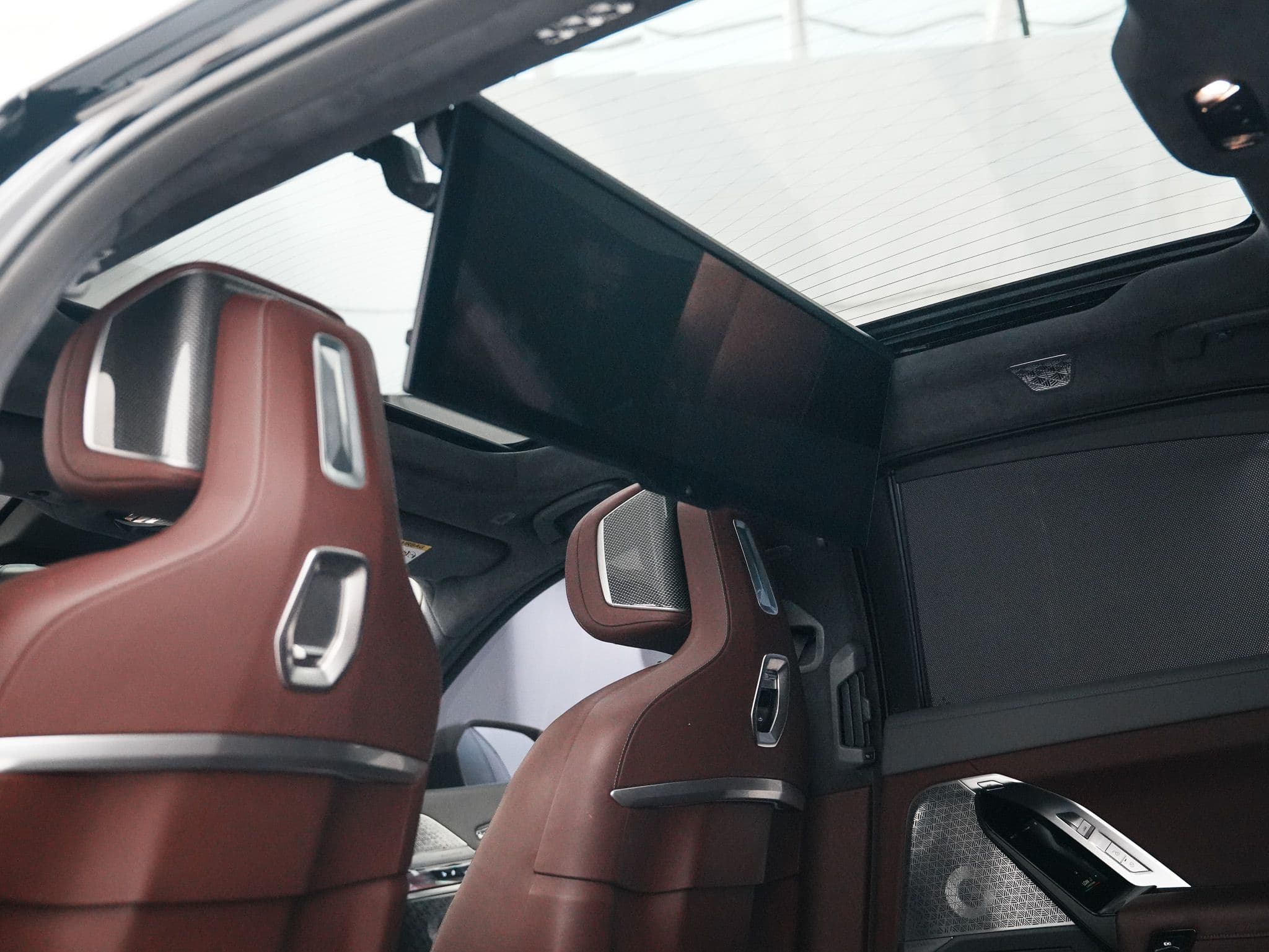 Car photo 32