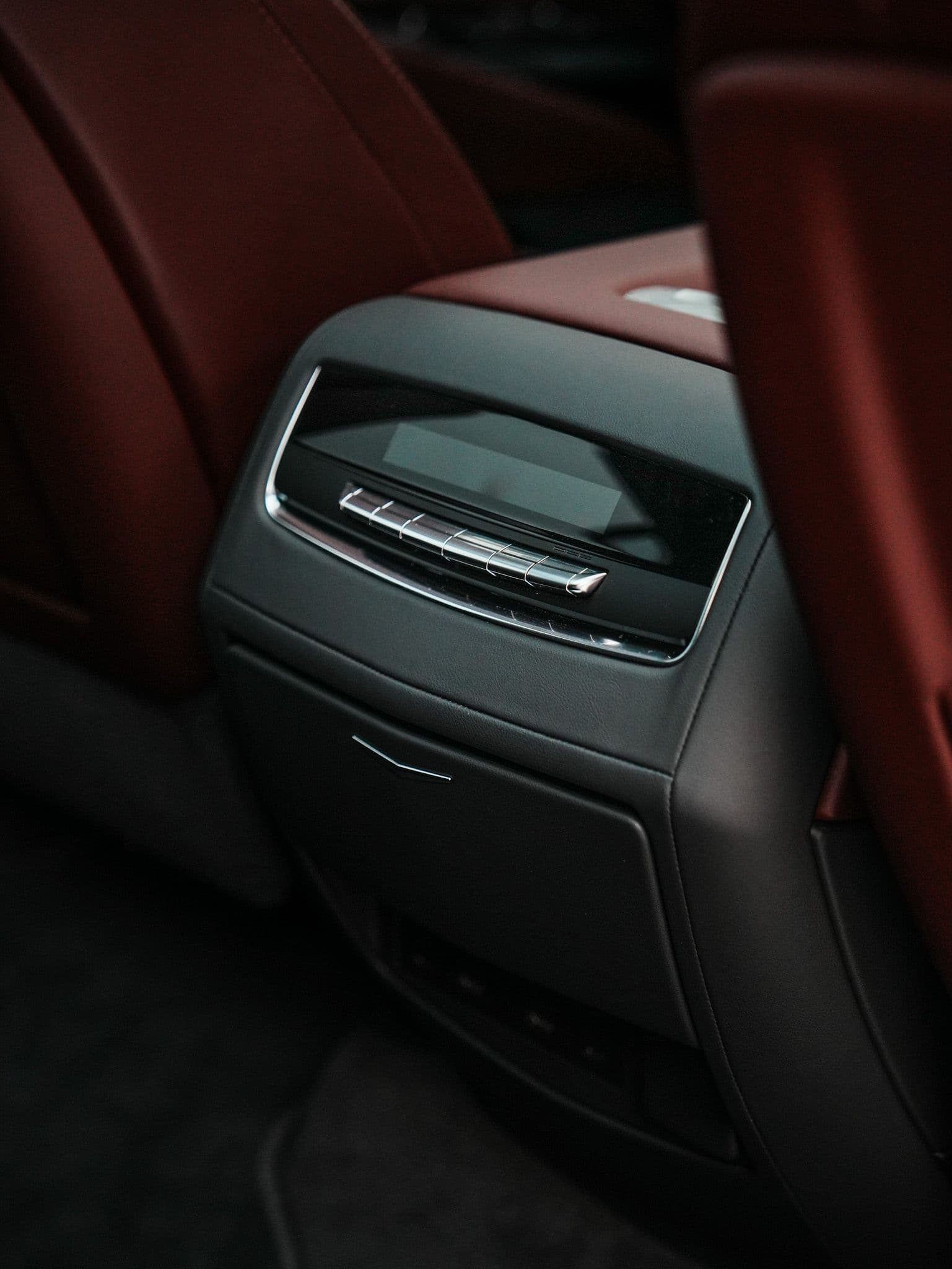 Car photo 30