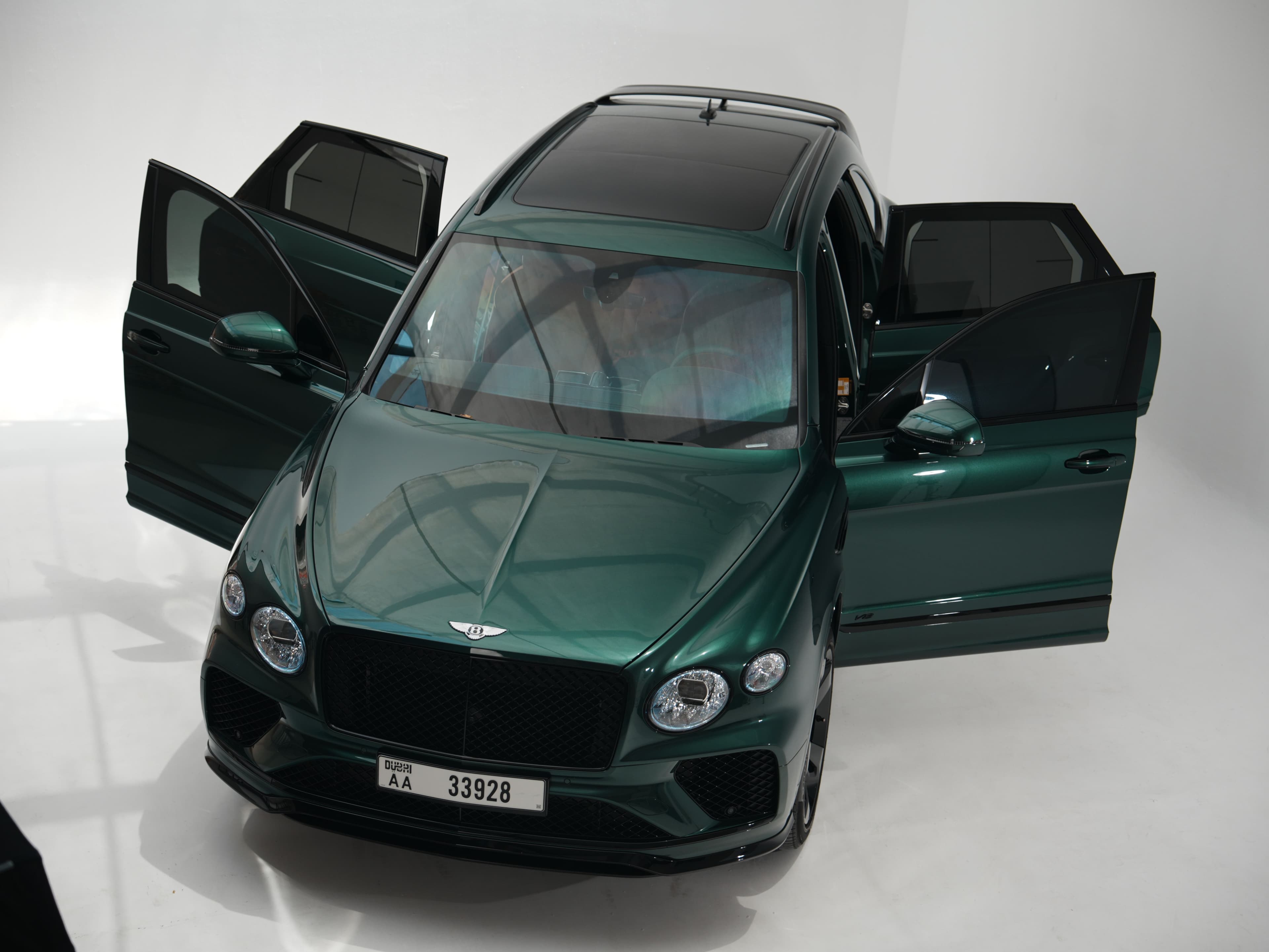 Car photo 4