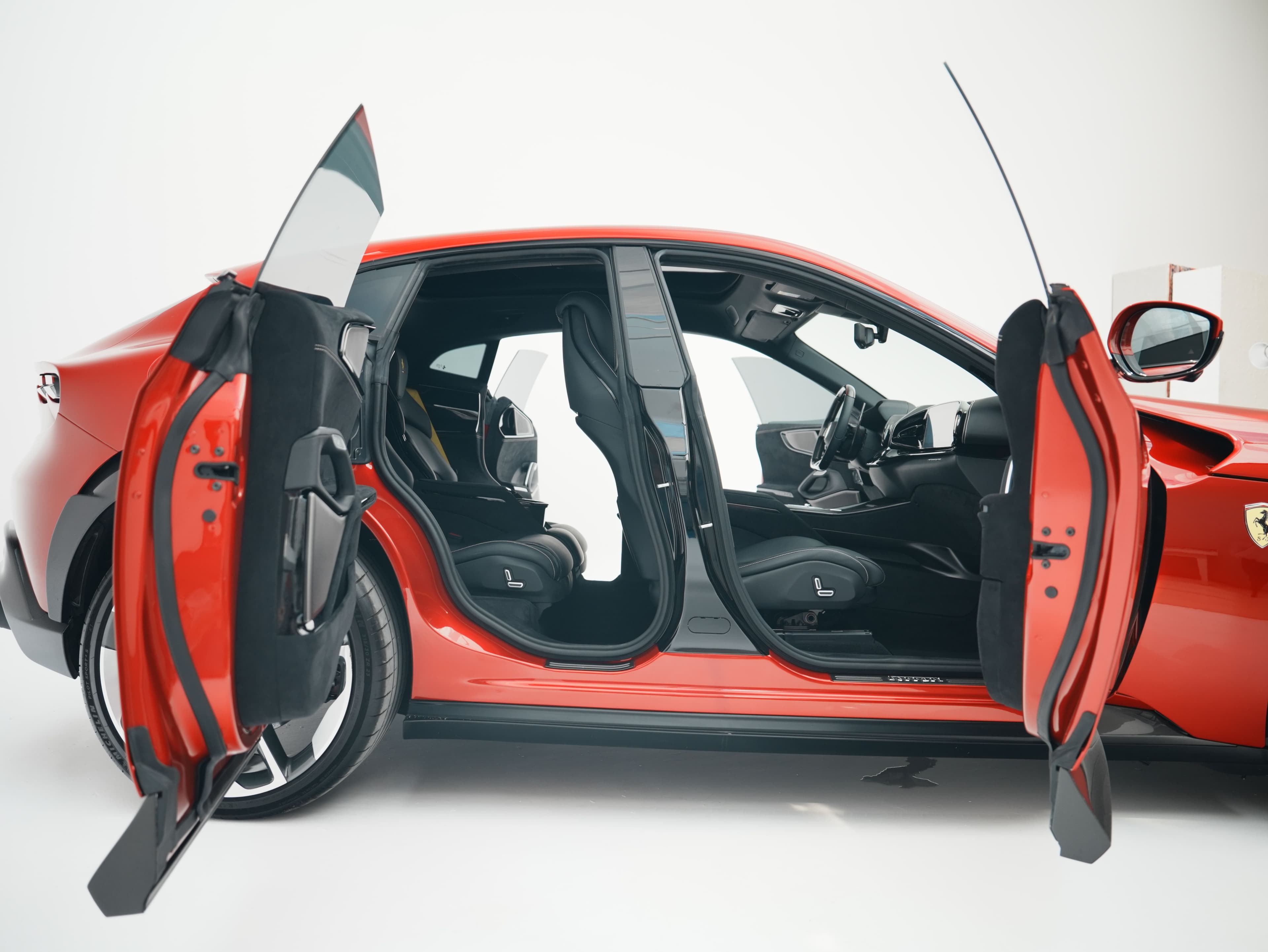 Car photo 6