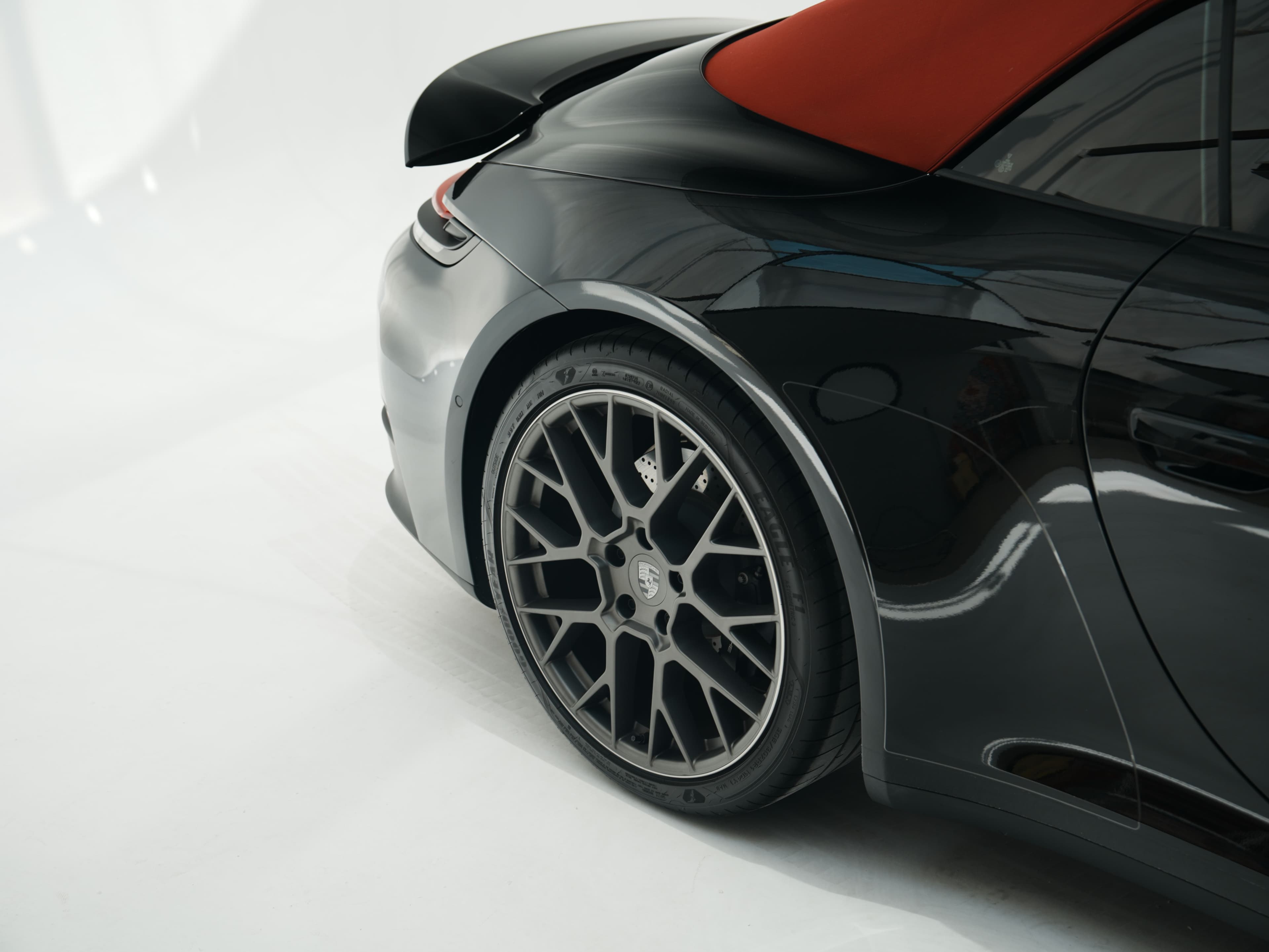 Car photo 6