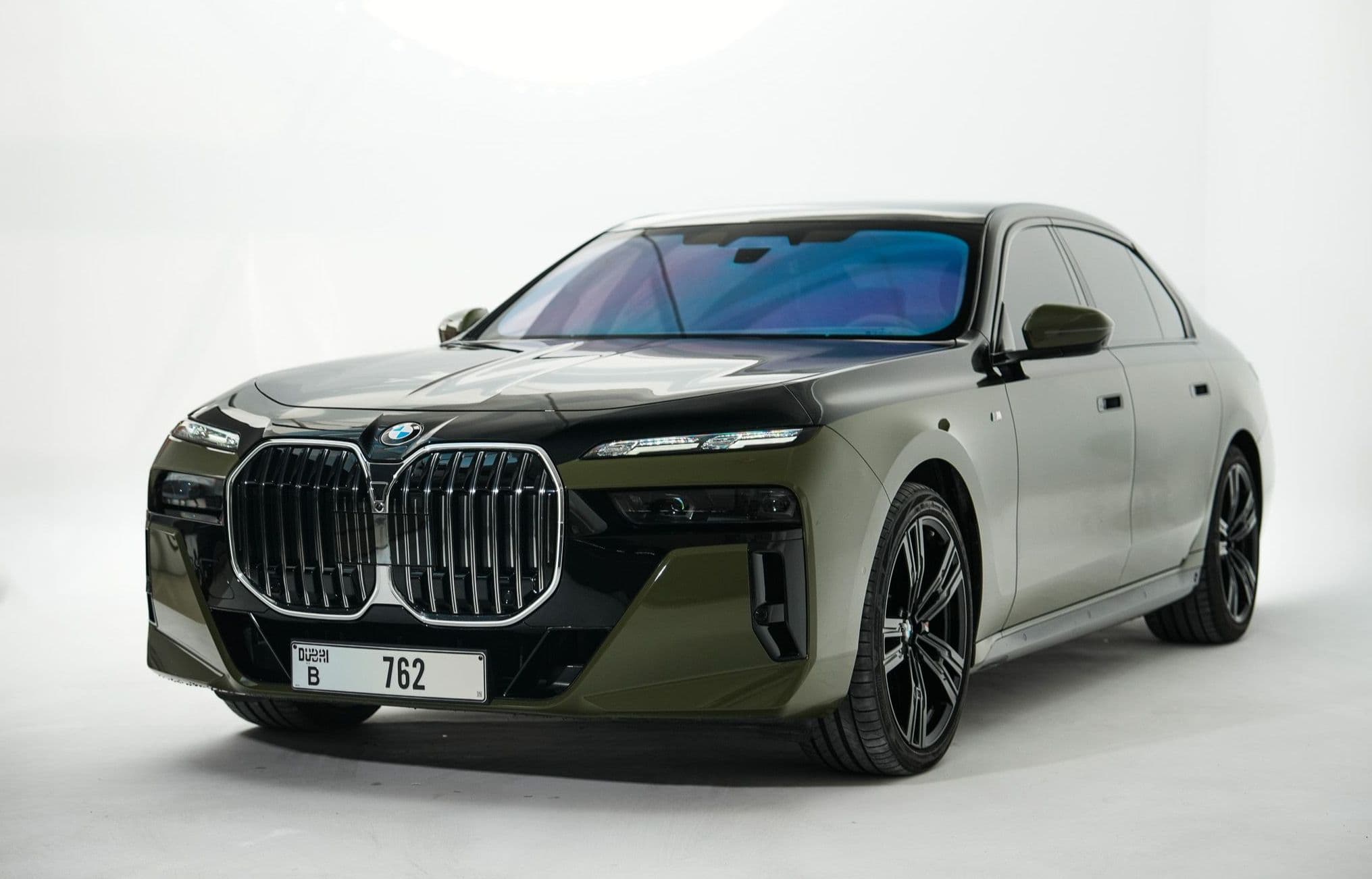Car photo 1